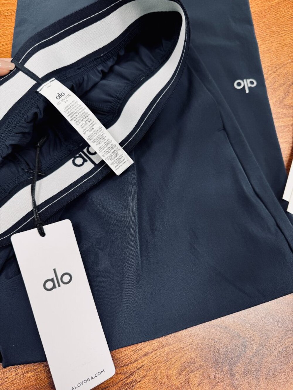 Navy Blue💙😆ALO Yoga Suit Up Trouser (Regular) Brand new|Authentic - Picture 5 of 10